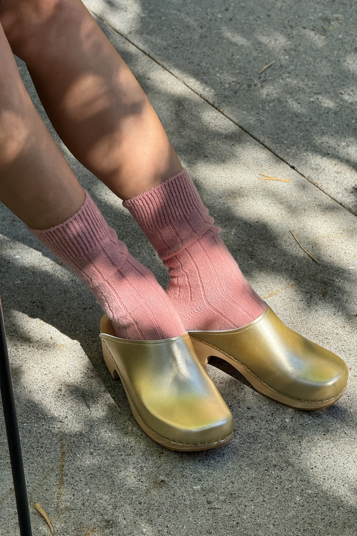 Le Bon Shoppe Classic Cashmere Socks Pink