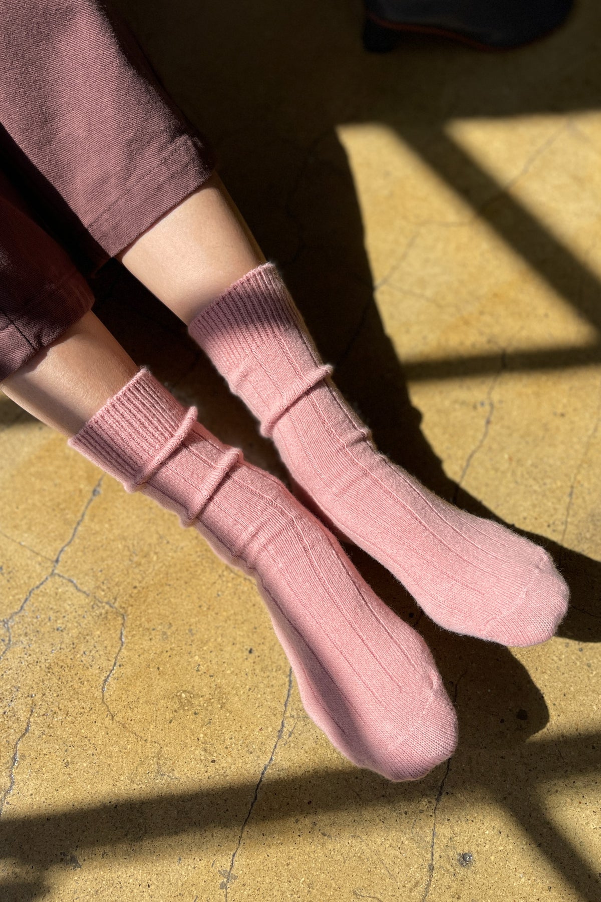 Le Bon Shoppe Classic Cashmere Socks Pink